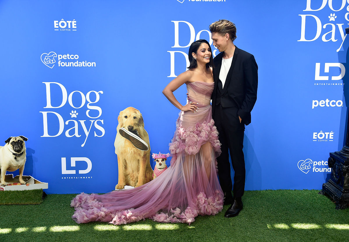 日子很狗但我不敢骂他我怕他疯狂咬我：解读网络流行语背后的无奈与共鸣