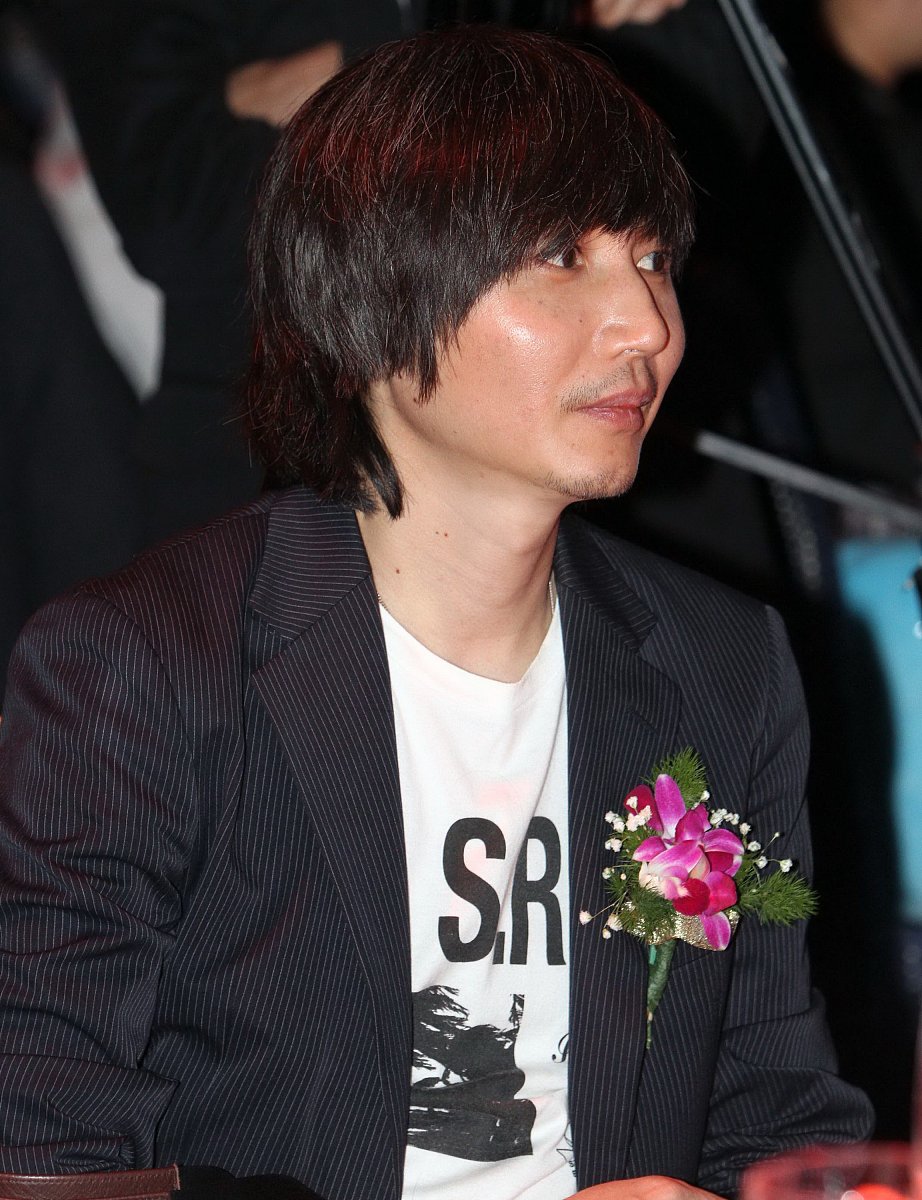 2010年9月20日,北京,"快乐,改变,生活——群星欢聚演唱会"发布会举行.