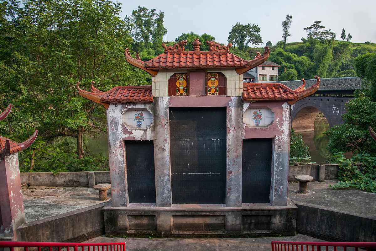 广西浦北县小江镇宁氏家族革命史 - 2000字详解