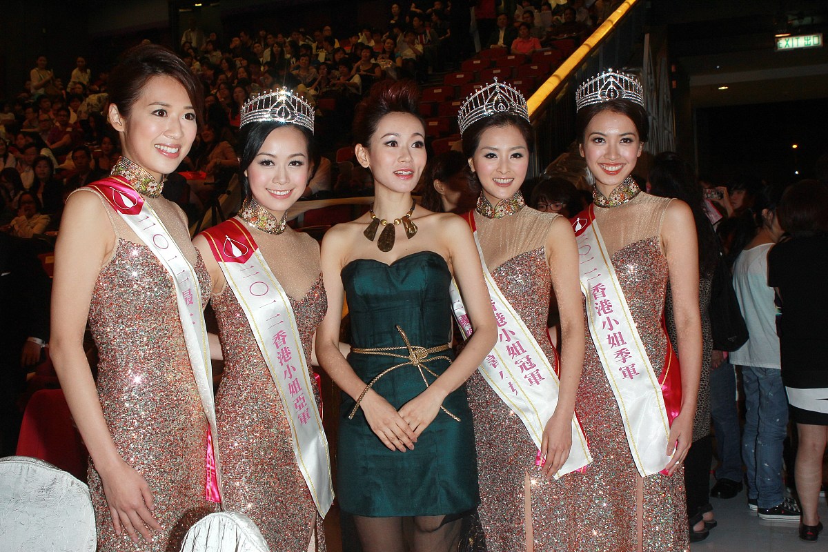 2012年8月30日,香港,《慧妍爱心倾城30年》录影.***_***+++_+++香港小