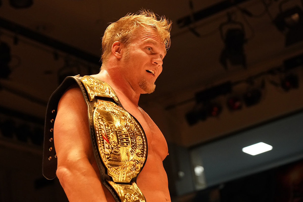 WWE RAW第1536期：卡尔·安德森vs达米安普利斯特精彩对决！