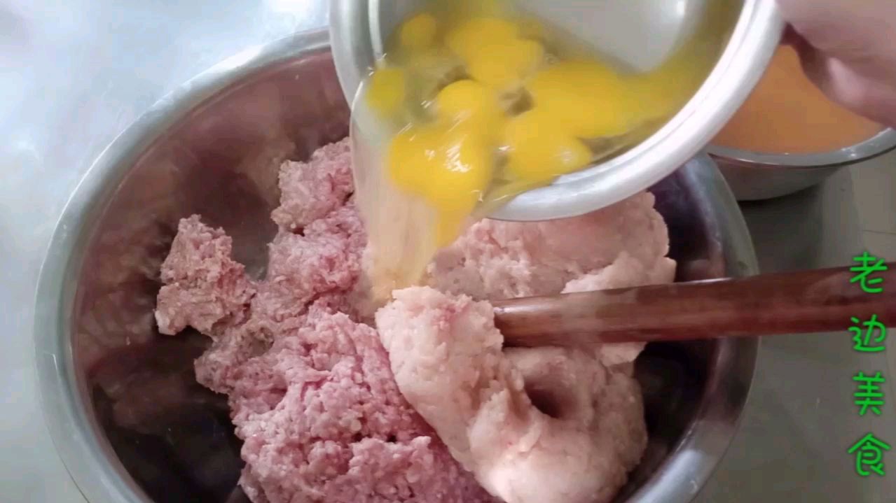 难怪饭店的清水丸子好吃有弹性,鲁菜厨师长手把手教会您