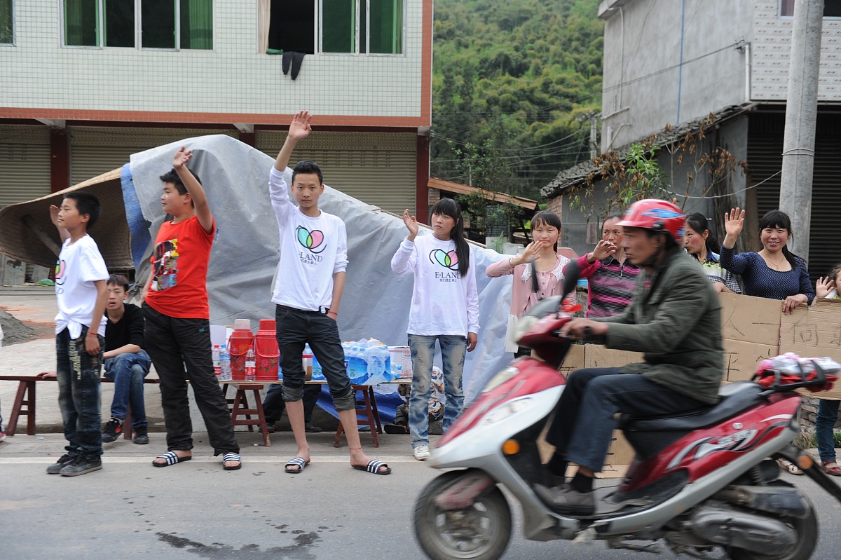 雅安卫校地址电话