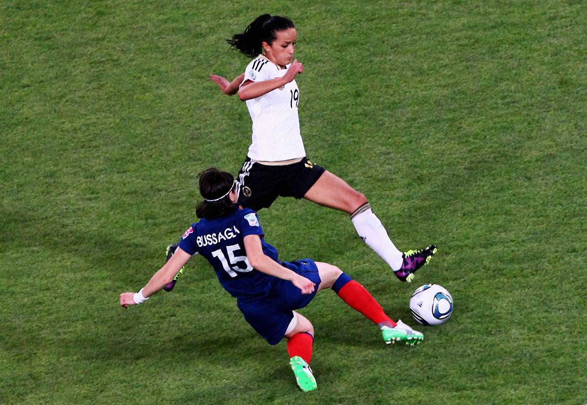 2011年7月5日,门兴格拉德巴赫,2011女足世界杯a组,德国4-2法国.***_**