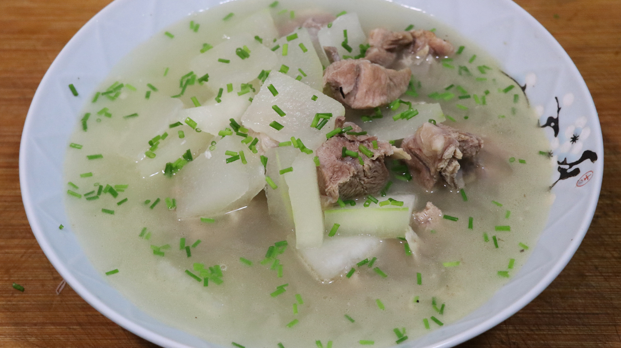 冬瓜排骨汤这样做才美味,排骨软烂入味,冬瓜清香不烂,做法简单