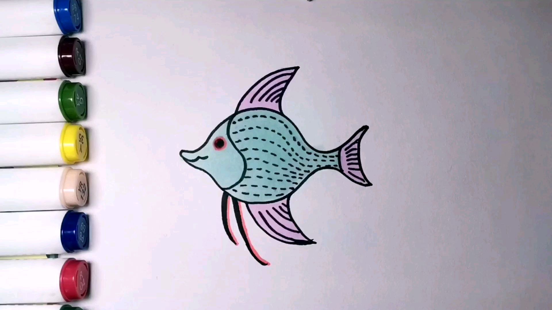 营养丰富深海鱼简笔画