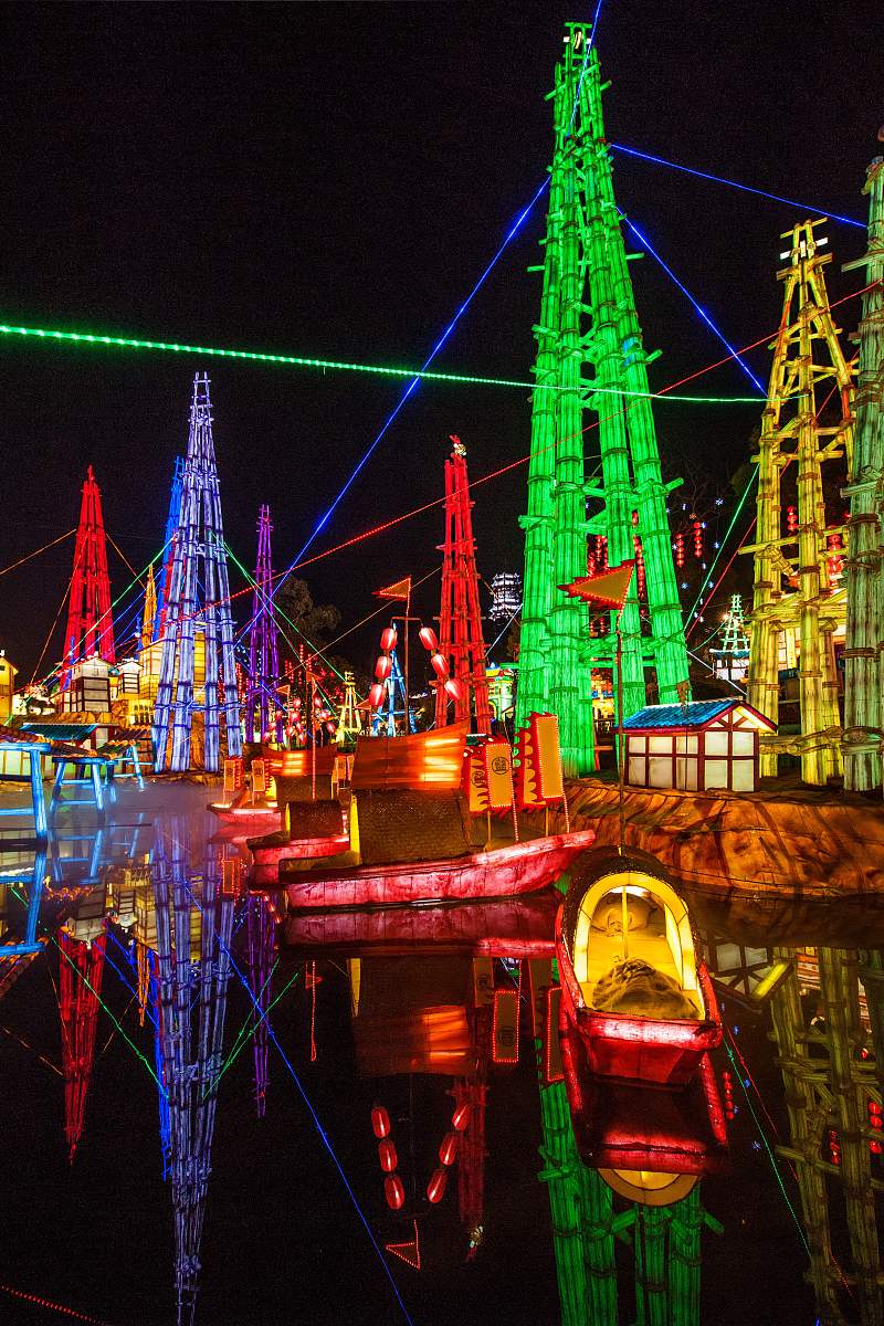 不该上班玩手机的800字检讨