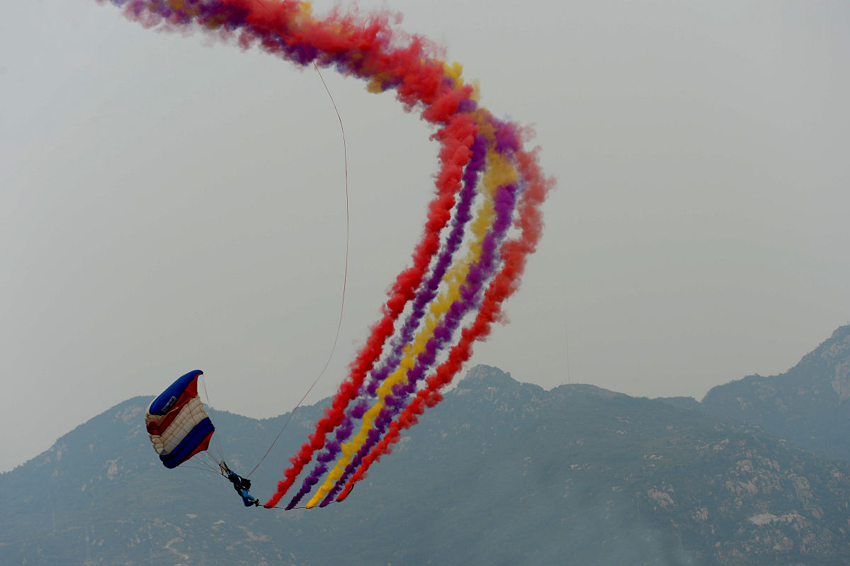 2015年9月19日,莱芜,2015中国国际航空体育节开幕.