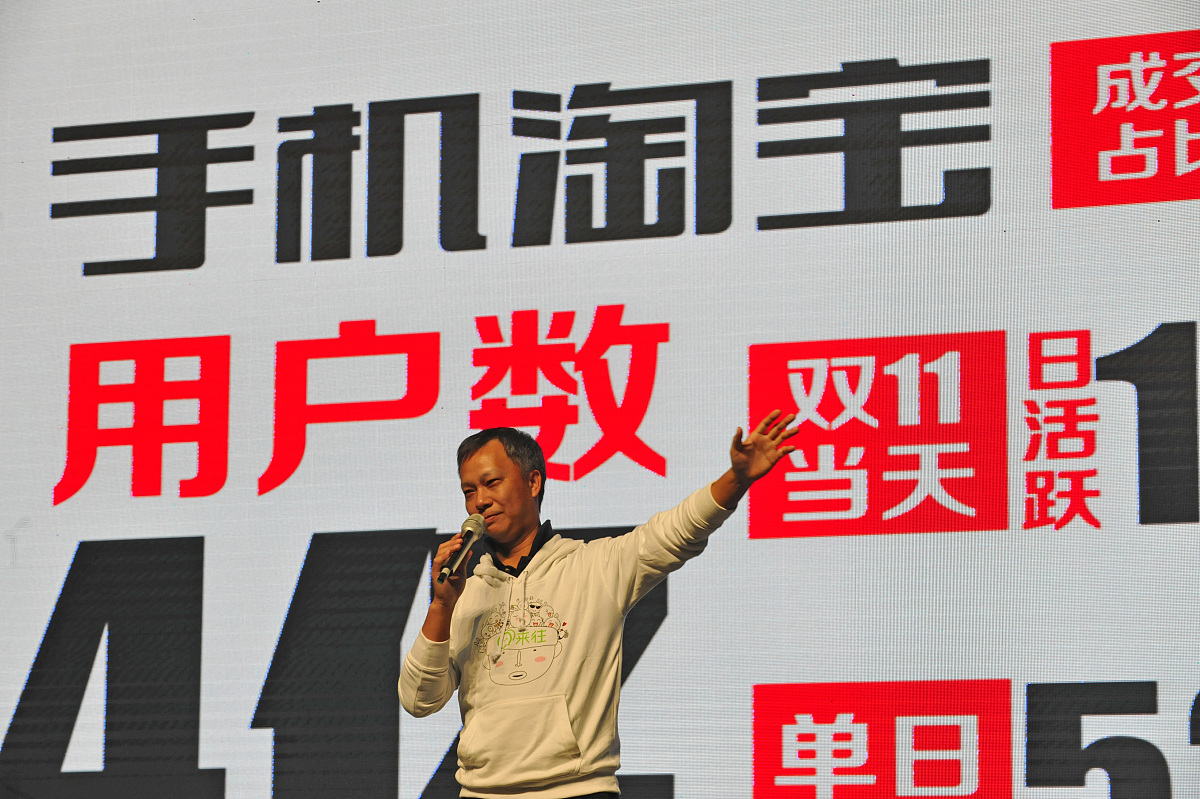 改写这篇文章 在淘宝上每年新开的店铺还是非常多的有些人开新店只是为了试一试有的则是抱着创业的目的来开店的无论是什么样的情况在开店之前都需要解决货源问题那么开淘宝店铺没有货源怎么办呢开淘宝店铺没有货源怎么办1到批发市场进货小商品可以到义乌义乌是中国据说是世界最大的小商品批发市场服装广州最多各种服装应有具有。对于有一定经验的网店主可以试试。新手还是要谨慎因为没卖过你也不知什么货网上才好卖。有可能进