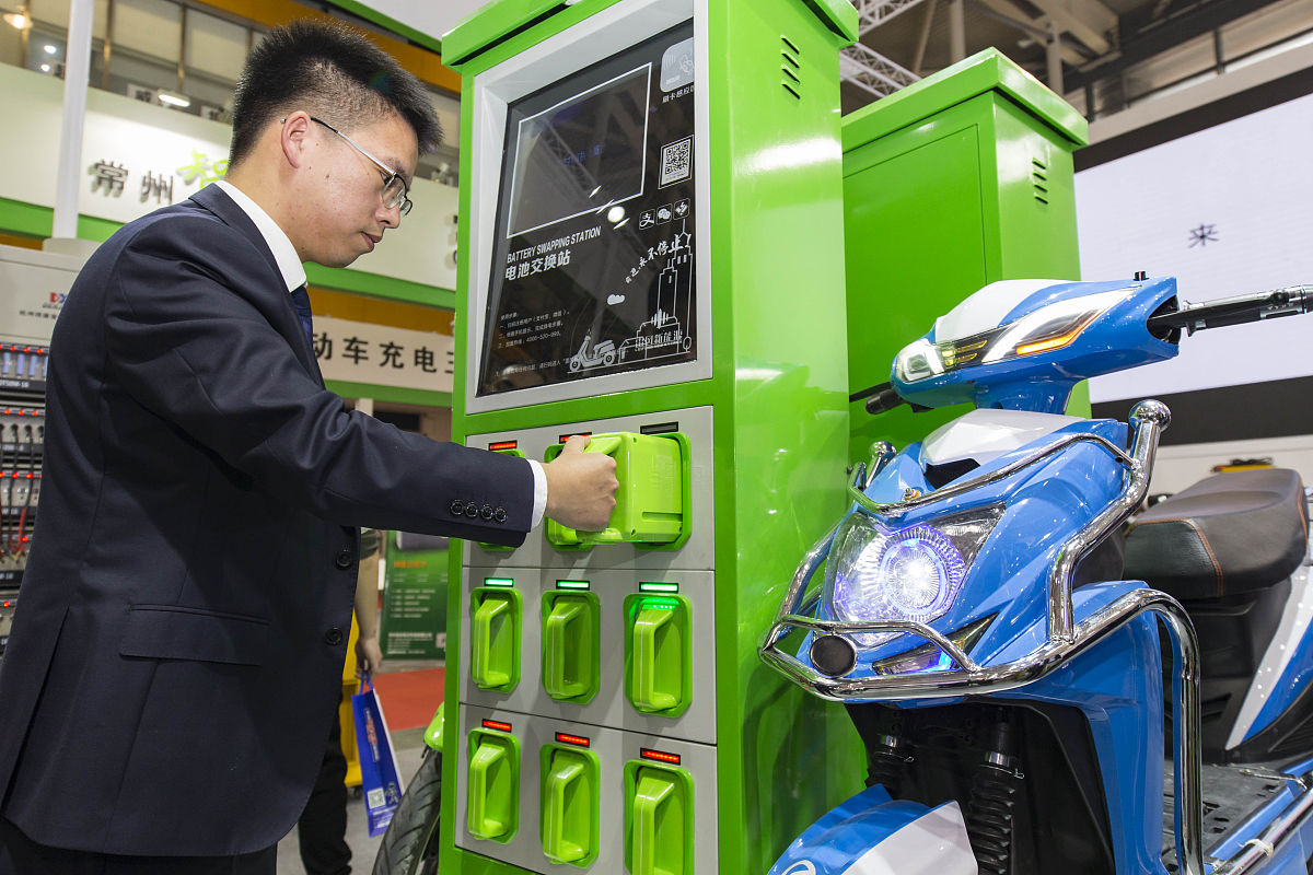 出租车换电站项目改革先锋评选描写突出事迹要求1500字