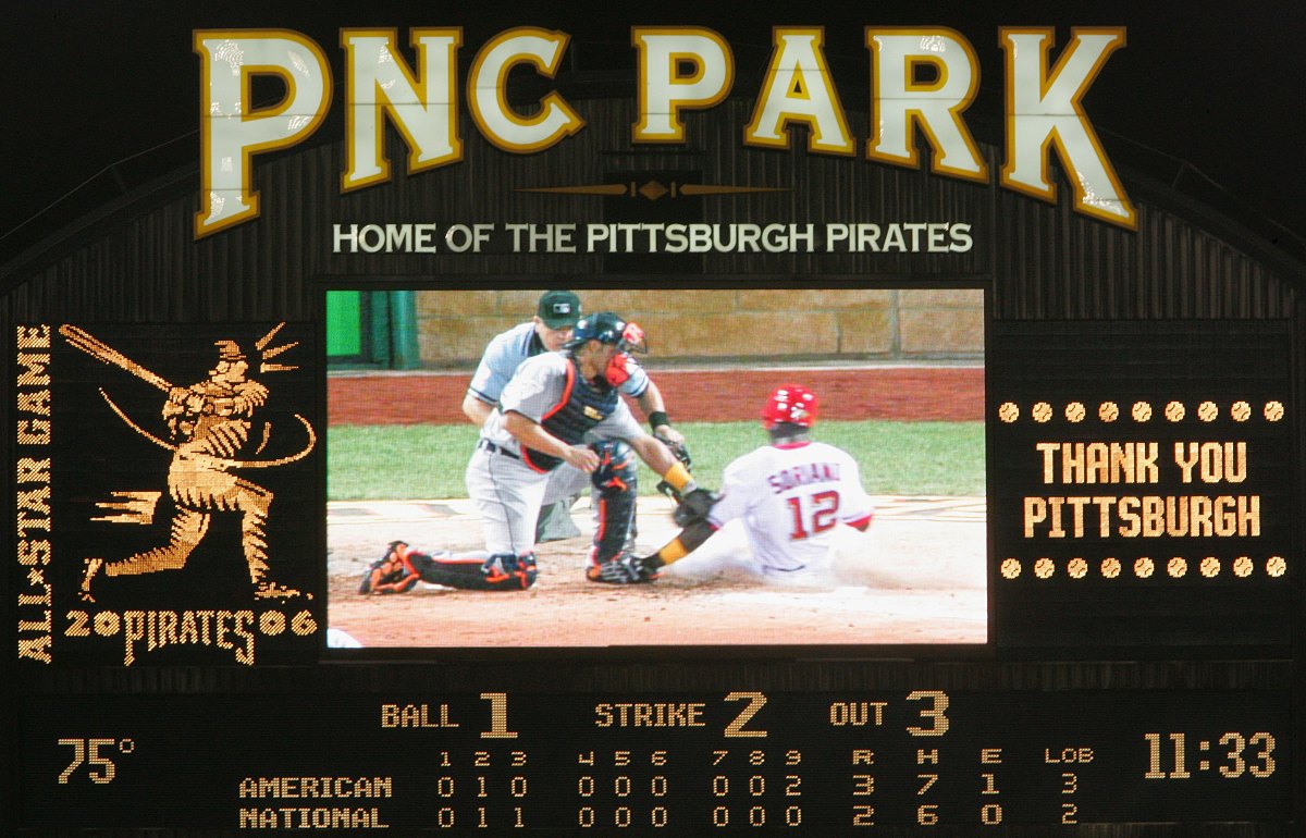 Can you help me rewrite the follow paragraph with high SCI level to make it more logical and fluent The paragraph is In recent decades significant advances have been made in ironII and ironIII spin-cr