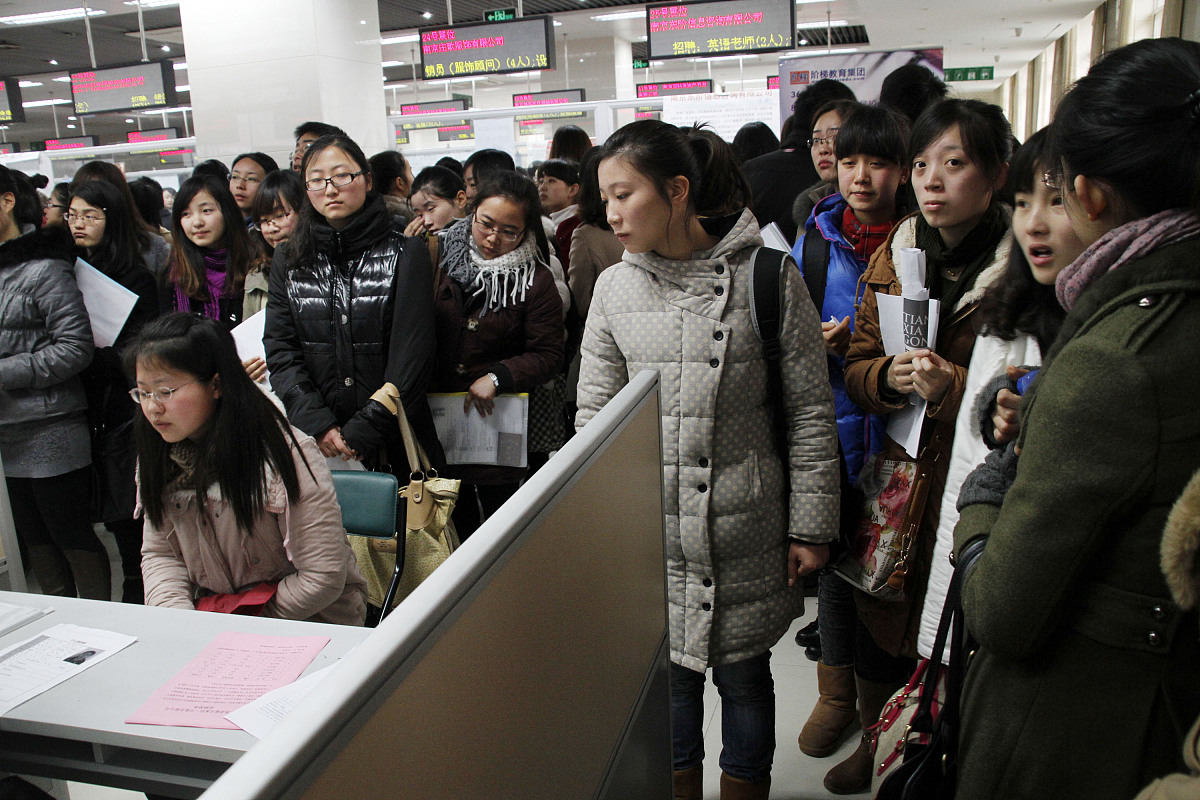 2020年贵州卫校和中专有哪些区别