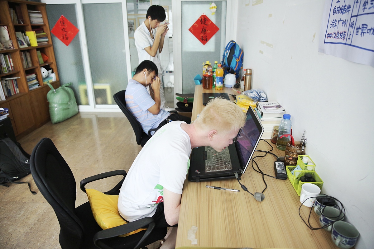 班级公众号取名: 解锁活力, 凝聚力量 - 『动力联盟』