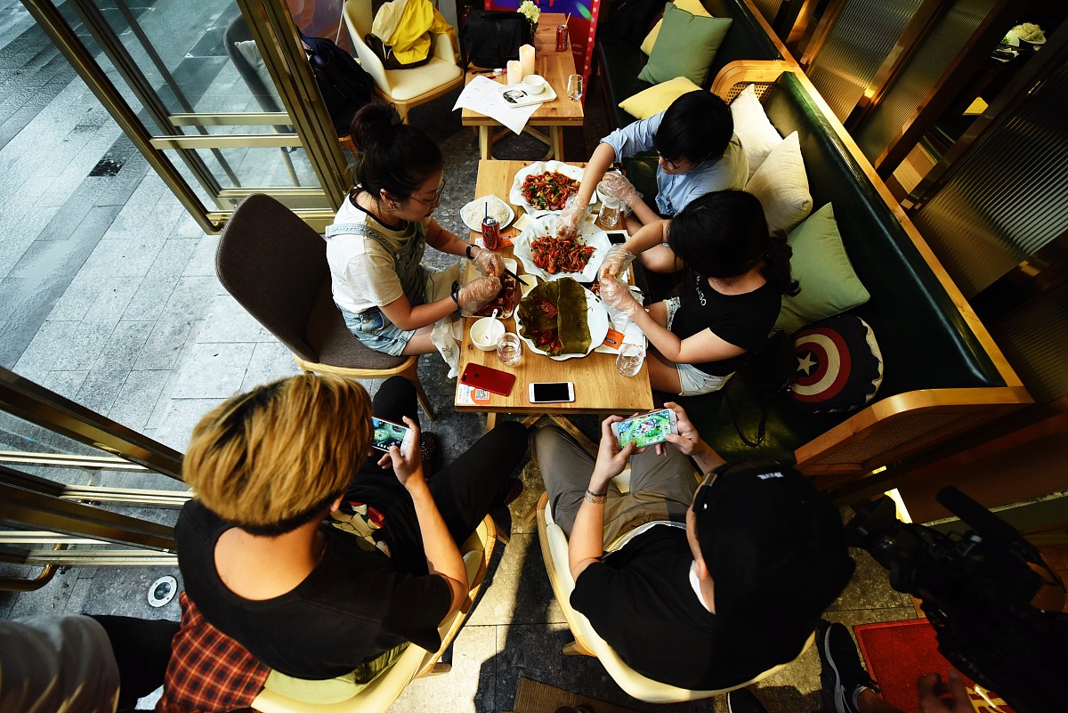 游戏高手男主角名字大全：100个不同姓氏的霸气名字