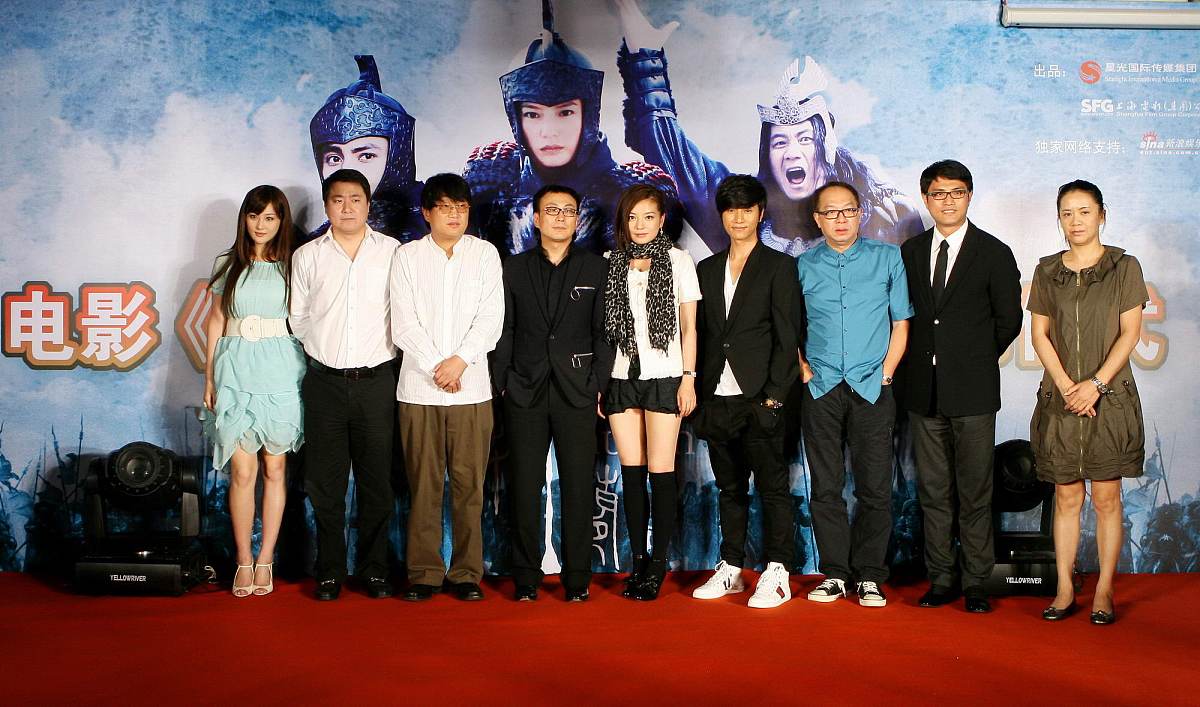 2009年9月13日,北京,电影《花木兰》官网启动.赵薇,陈坤+++_+++超短裙