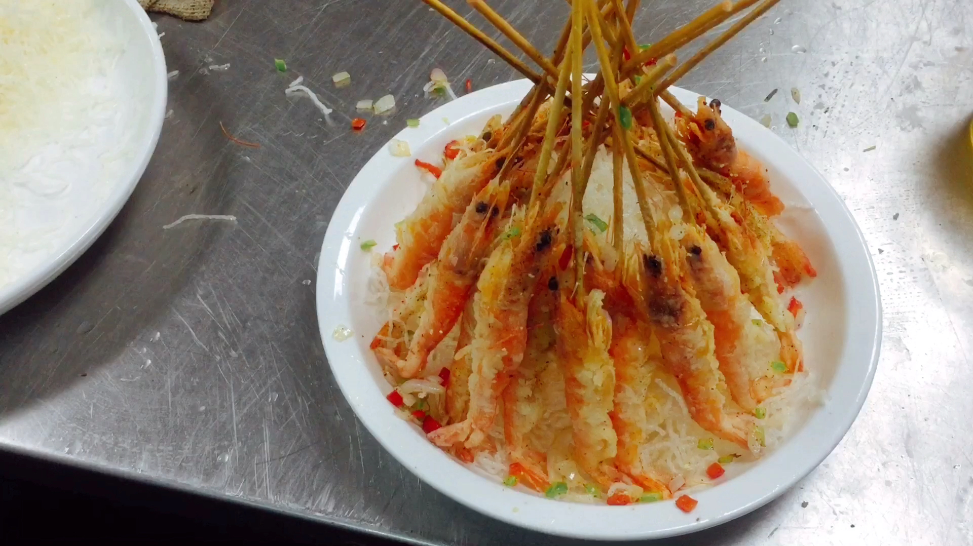 “椒盐虾”新吃法,诱人的外观、酥脆的口感,让人特别有食欲。