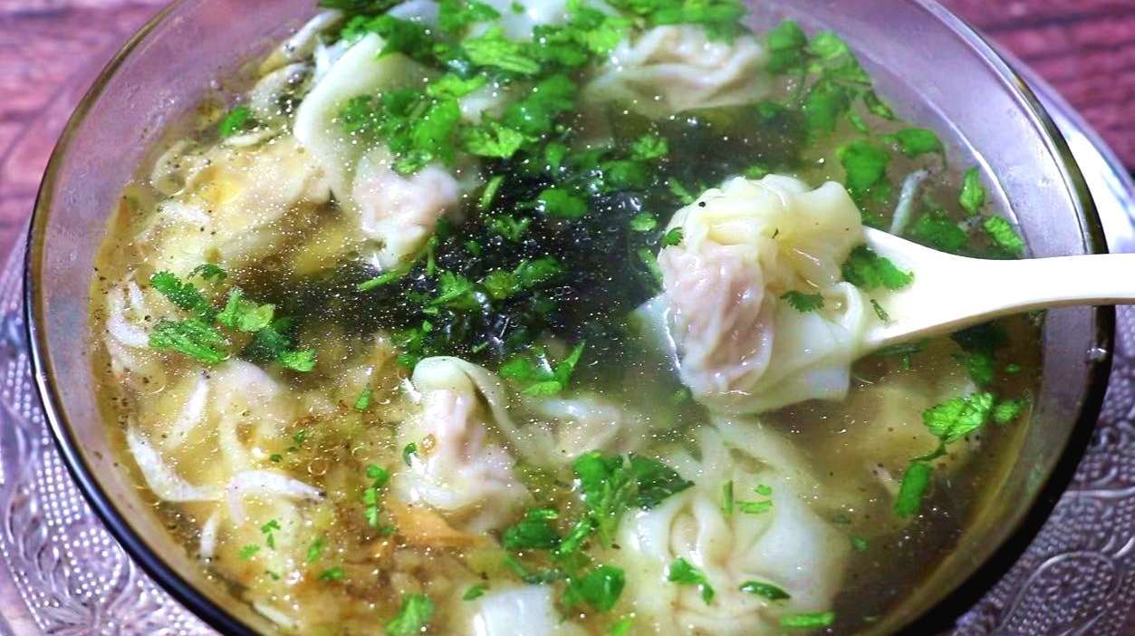 想吃正宗千里香馄饨别去买了，教你在家做，皮薄如纸，晶莹剔透