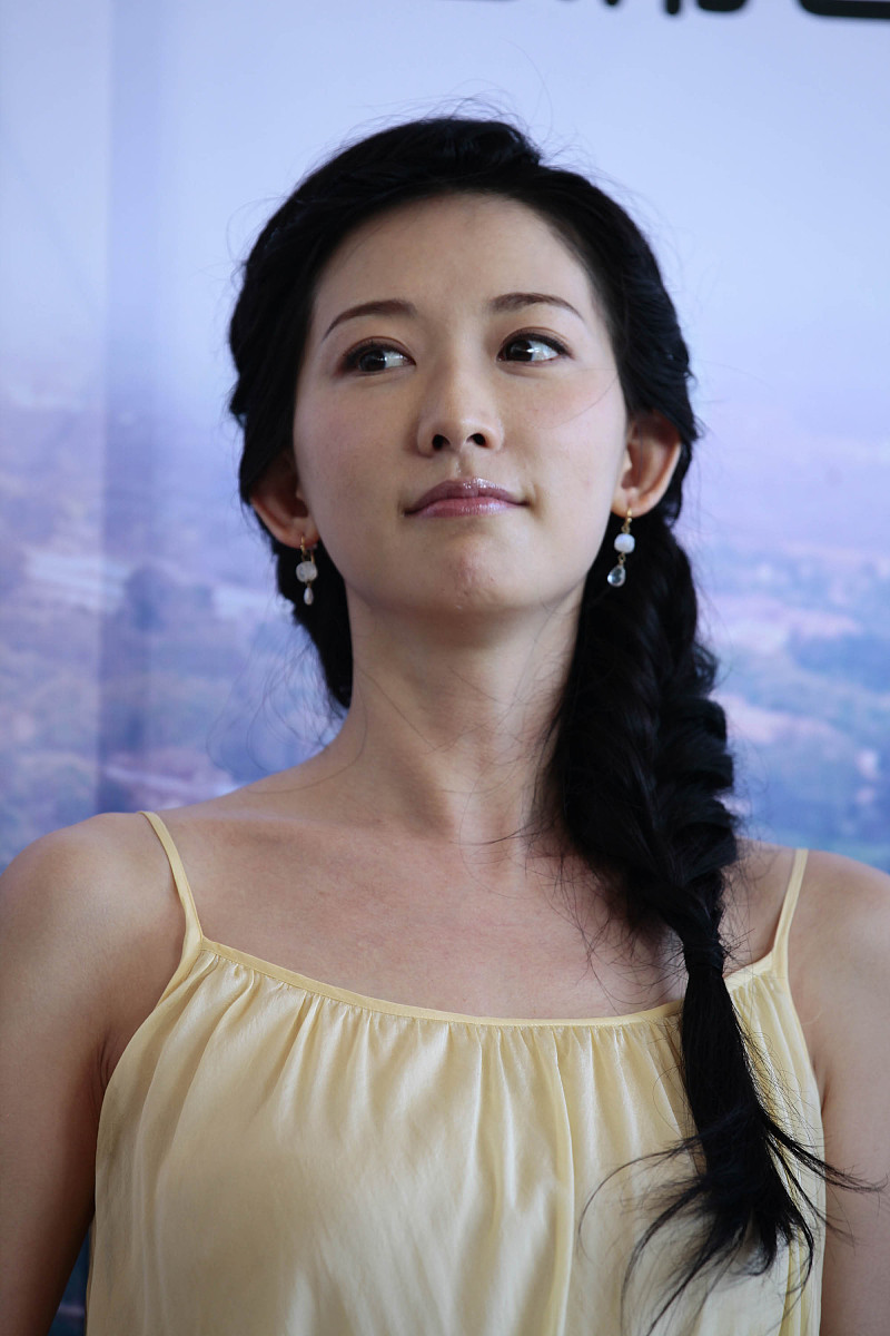 2012年7月3日,海南省陵水黎族自治县,电影《101次求婚》在海南陵水清