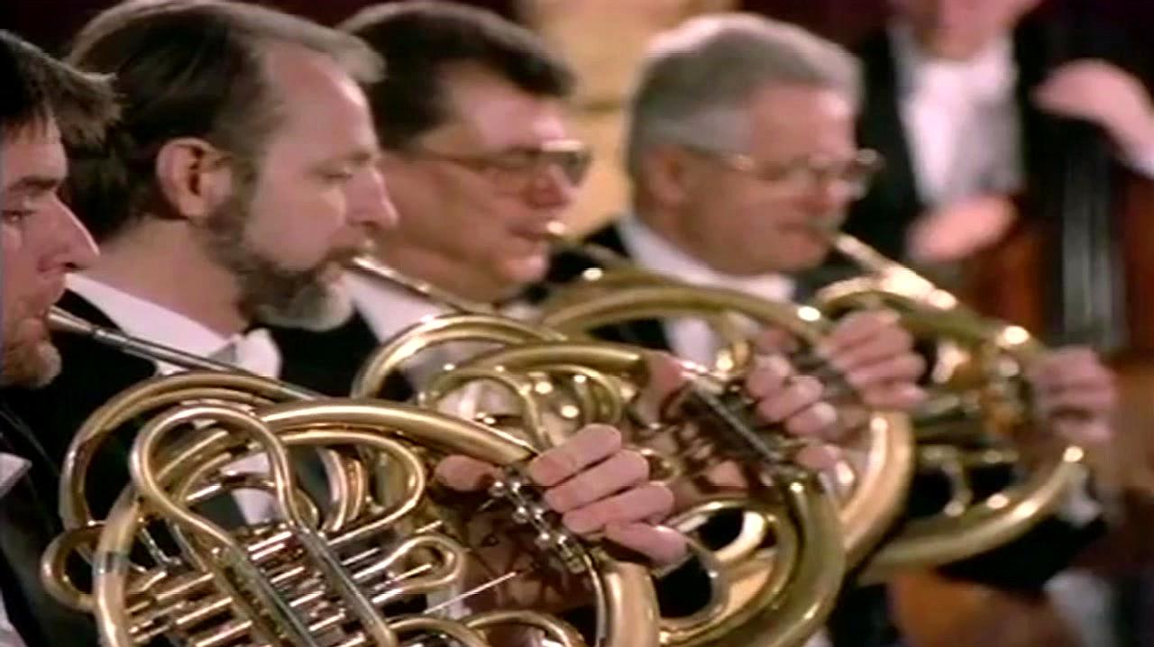 [图]西贝柳斯——《第七交响曲》,顶级指挥伯恩斯坦精彩指挥!