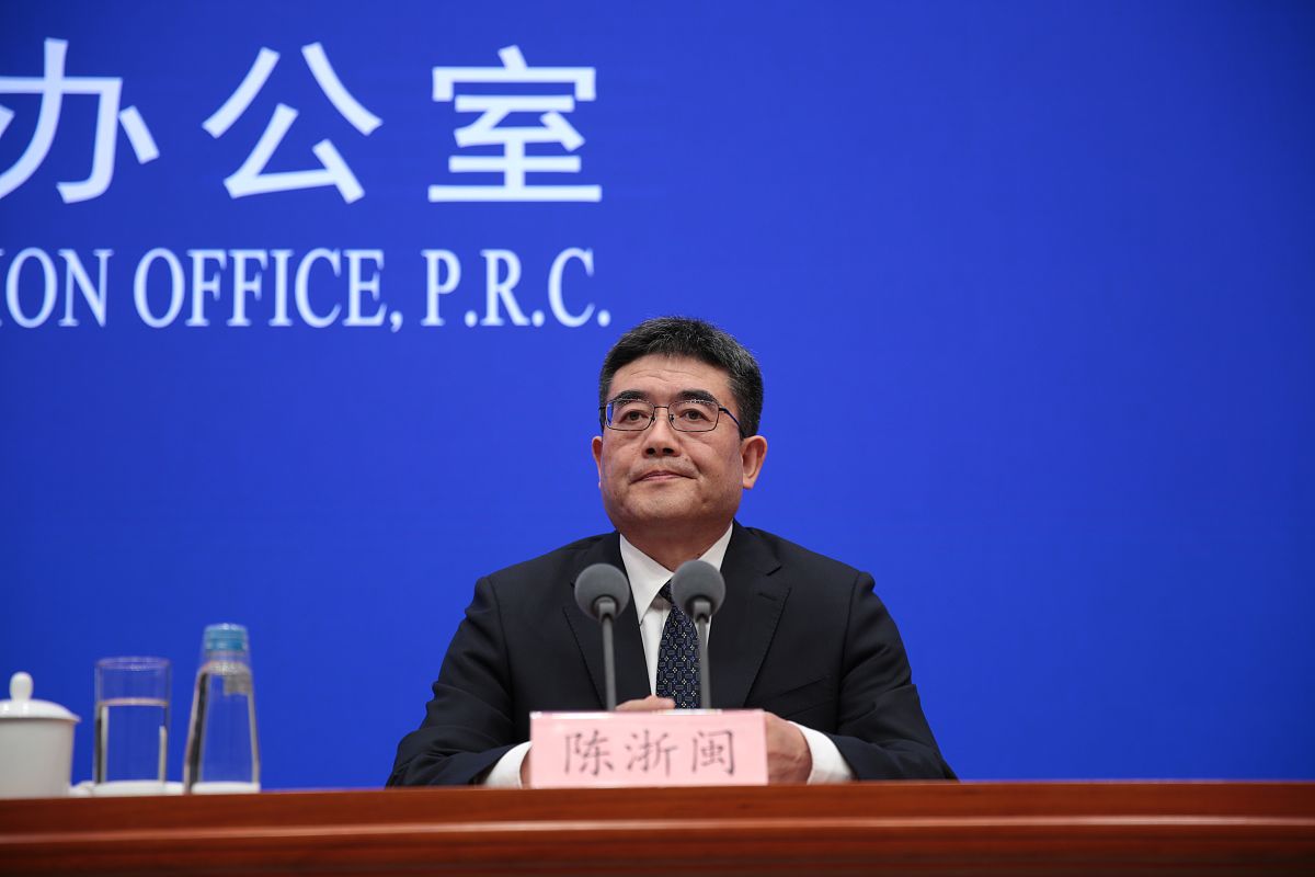 政府参事是什么职业？？