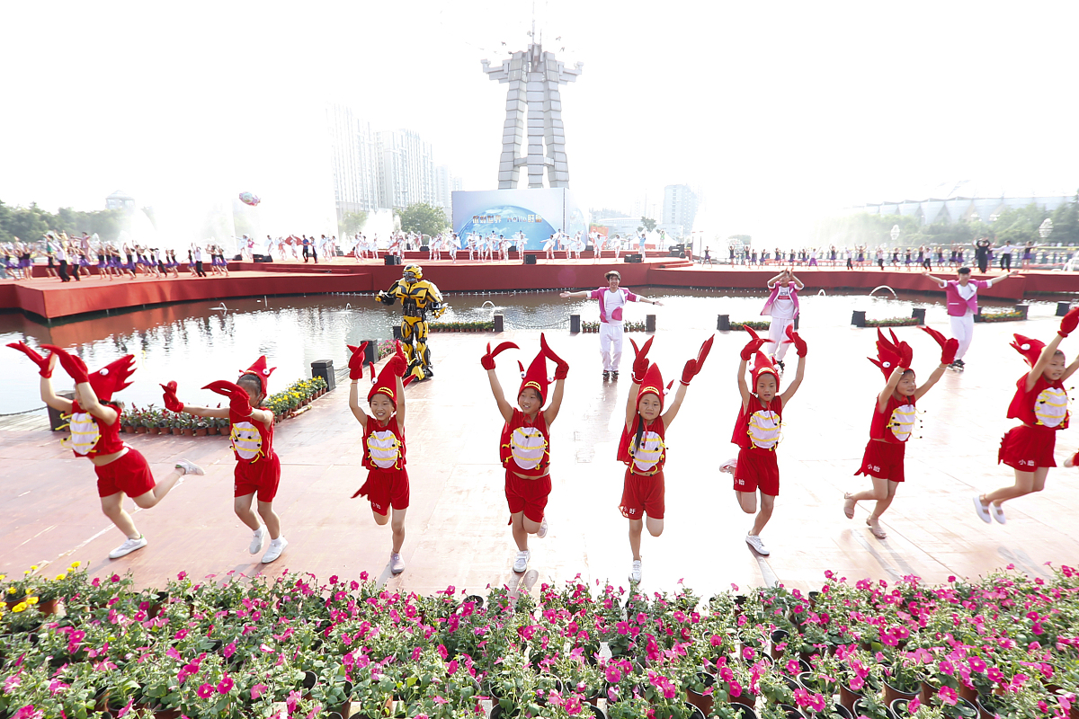 辽宁轻工职业学院服装表演专业就业前景分析