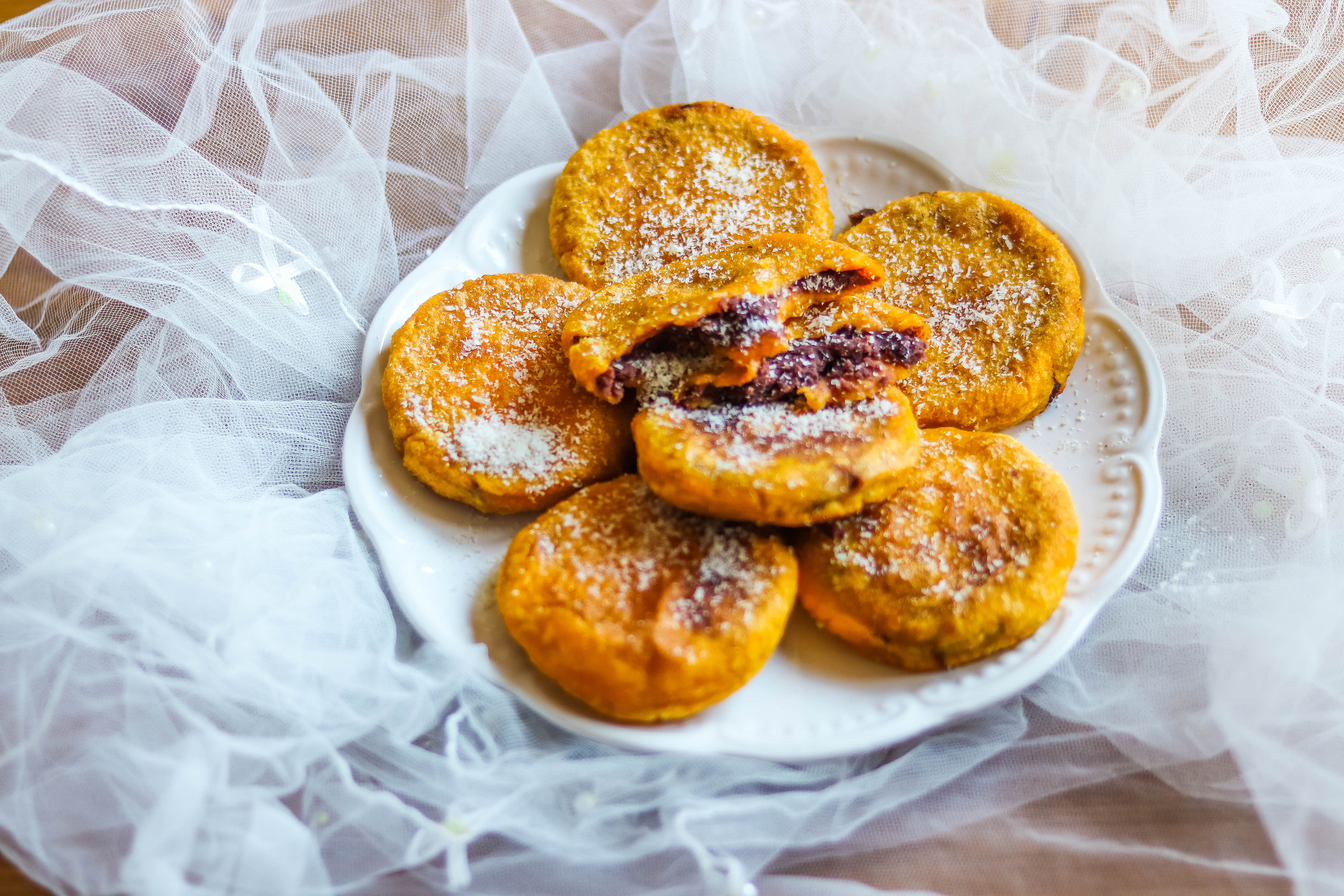 南瓜饼的家常做法,这样做出来香甜软糯,外脆里嫩好吃不腻
