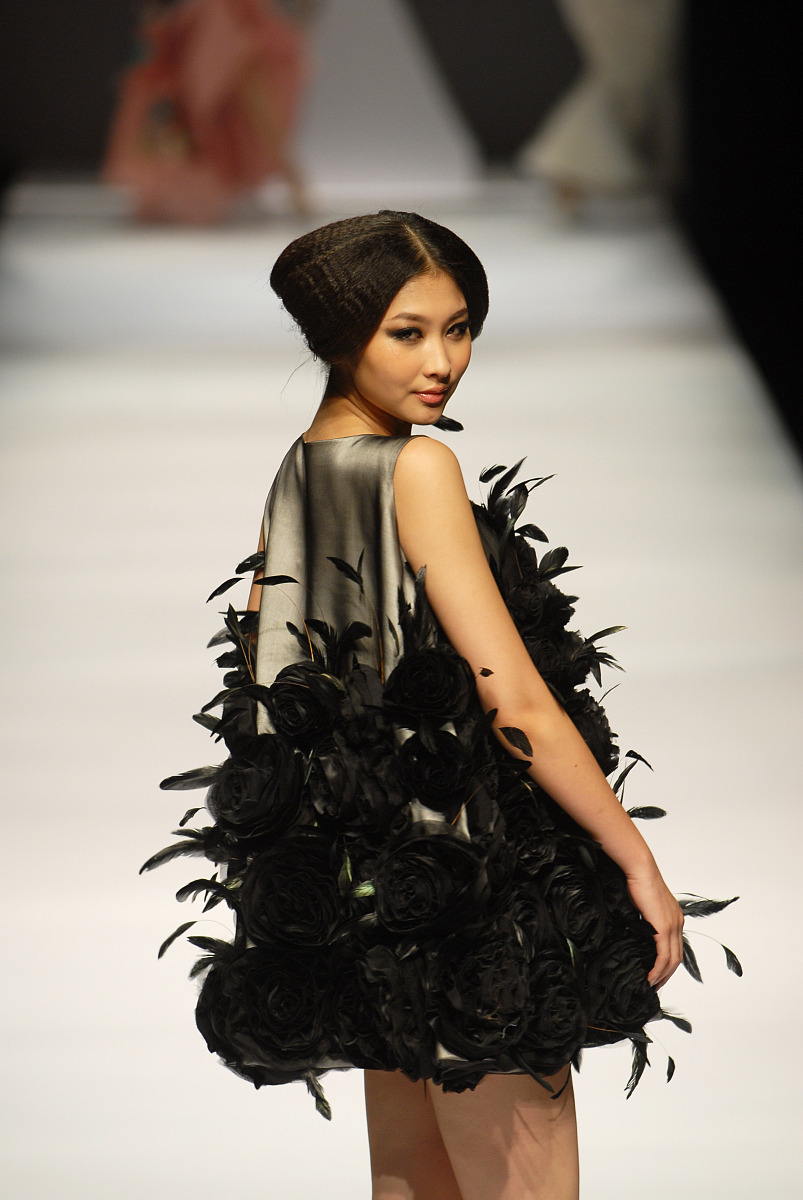 黄石艺术学校工业美术专业：培养设计人才，开拓广阔就业前景