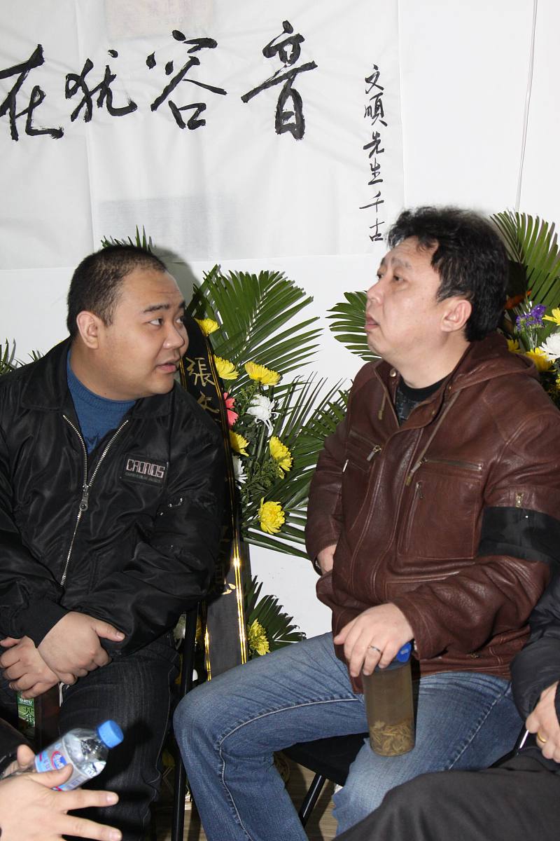 2009年2月16日,北京,德云社创始人之一的张文顺先生在京去世,郭德纲率