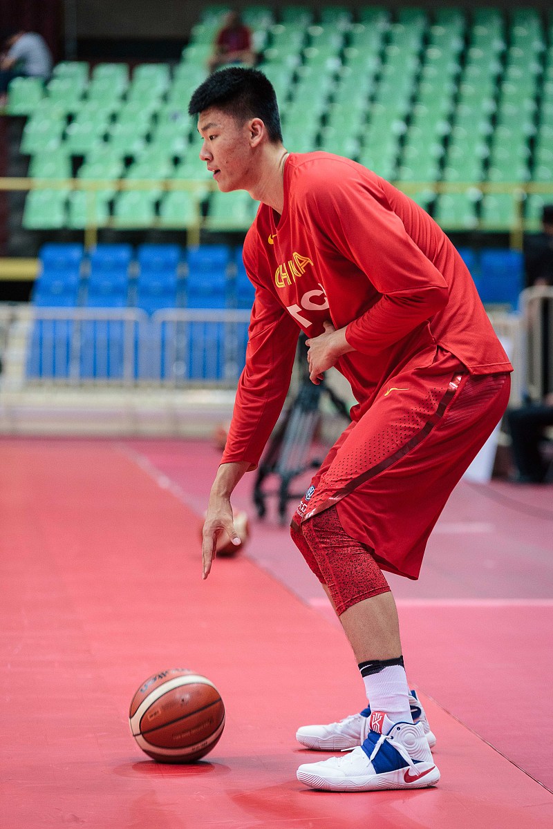 成都男生读幼师行业前景分析：机会与挑战并存