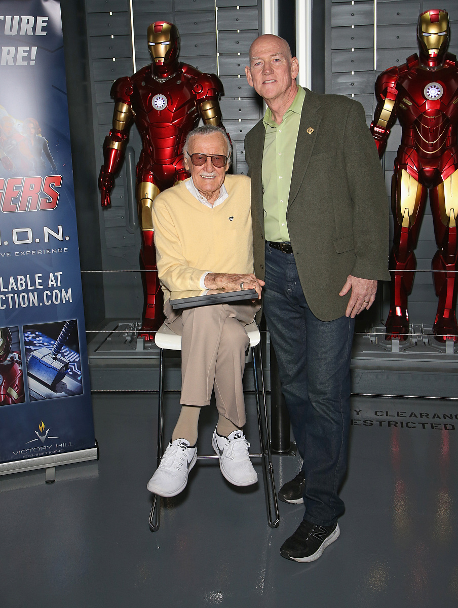 继续帮我用列表的方式整理一下斯坦李所创作的动画人物资料列表各列内容如下：人物英文名出自动画