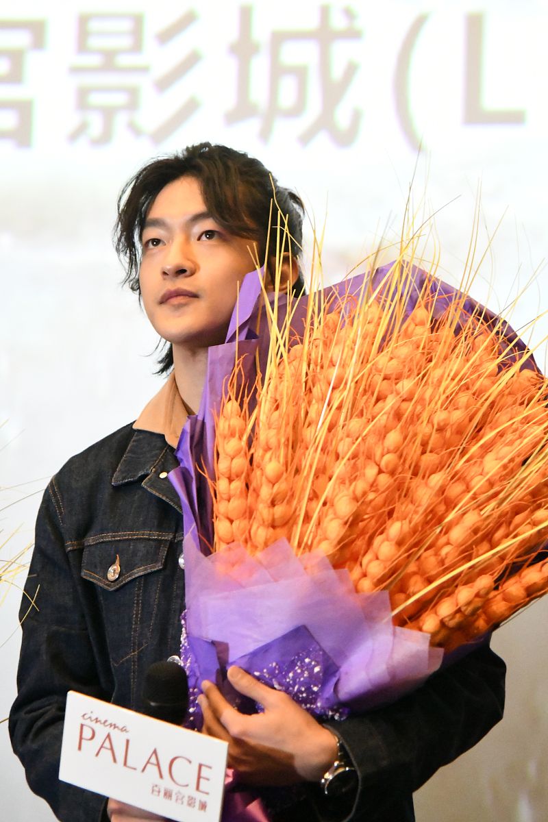 请用问泰国明星Earth扮演过什么角色