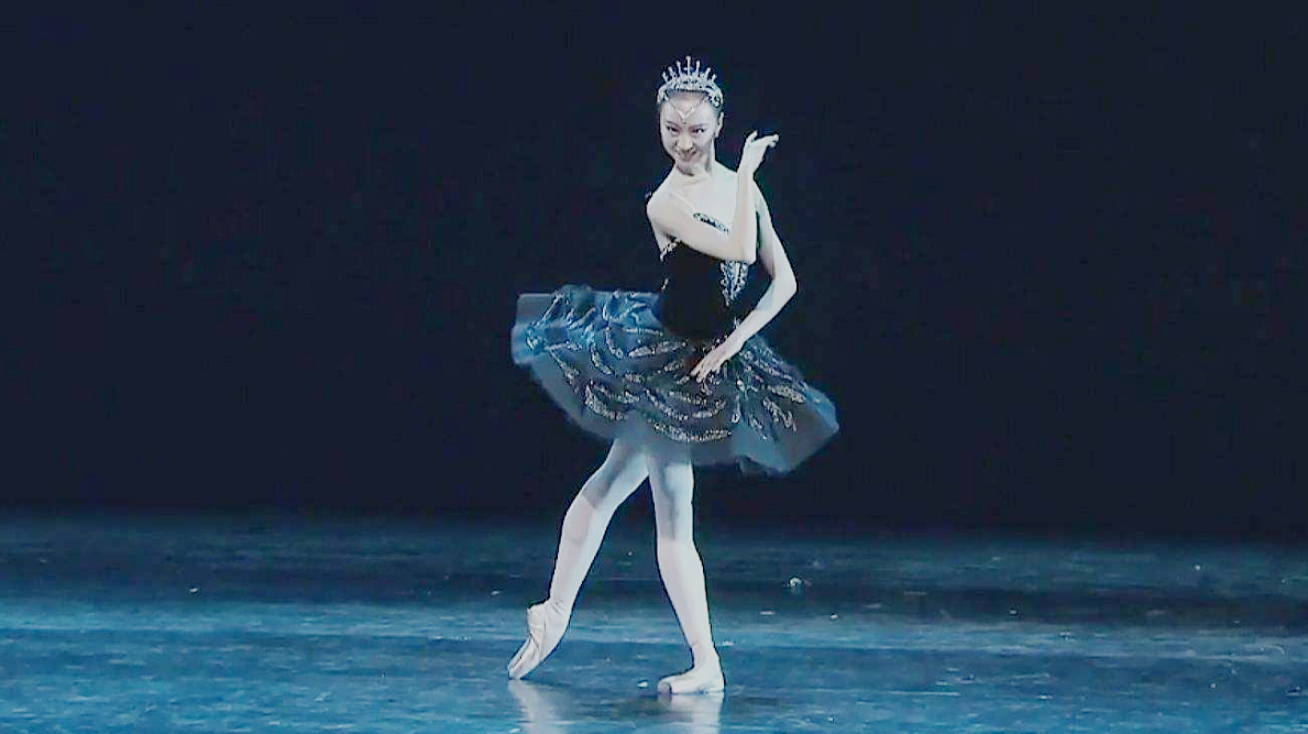 中国芭蕾的骄傲!17岁舞者夺得国际芭蕾金奖,中国