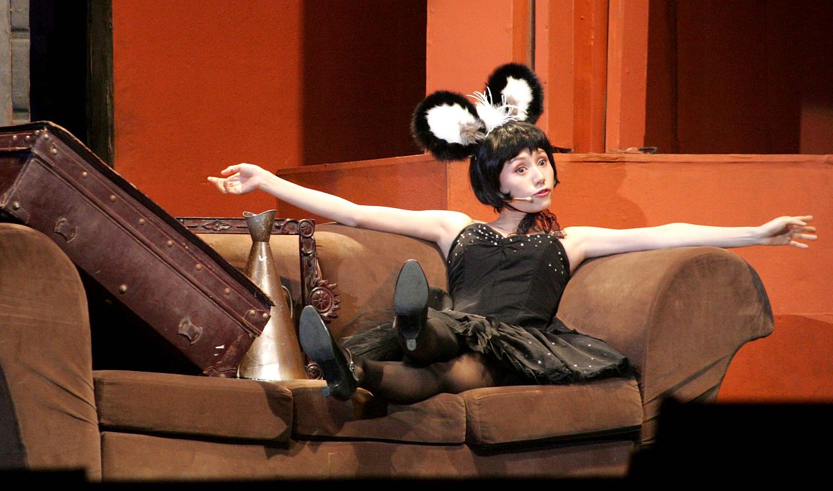 千与千寻背景音乐赏析：从 '永远的同在' 到 '生命之名'