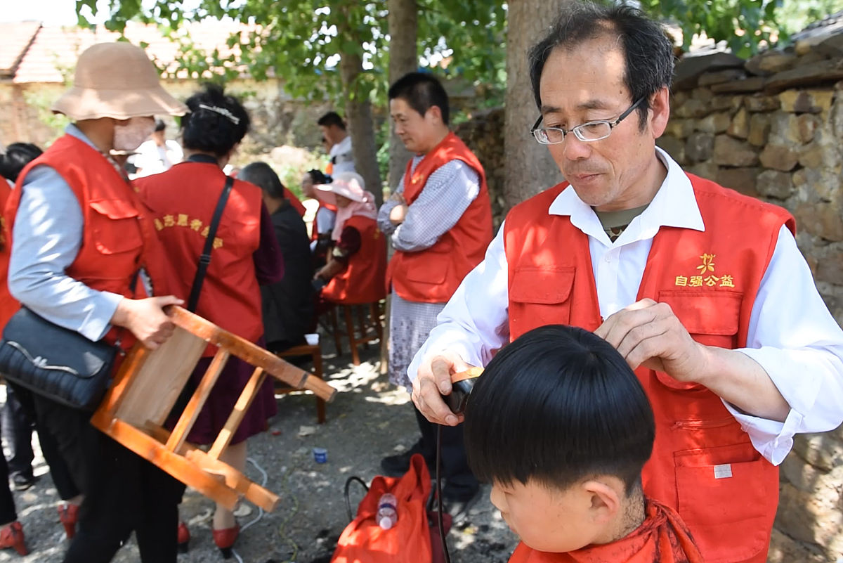大学生村委会志愿者实践报告：助力乡村振兴