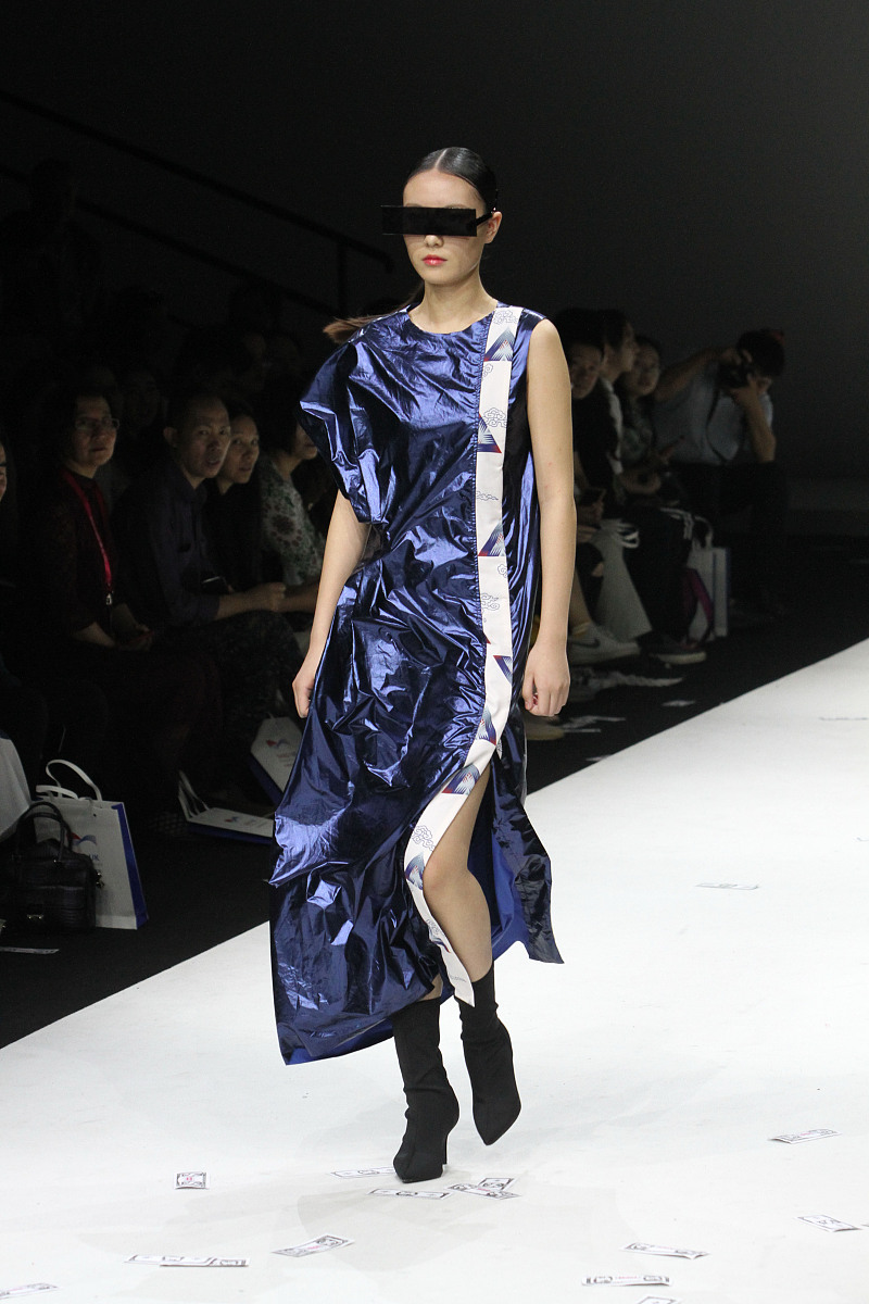 重庆市万州三峡服装艺术学校好不好_学校是什么学历层次