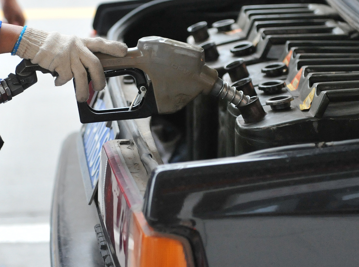 汽车安全带预紧器工作原理及组成详解