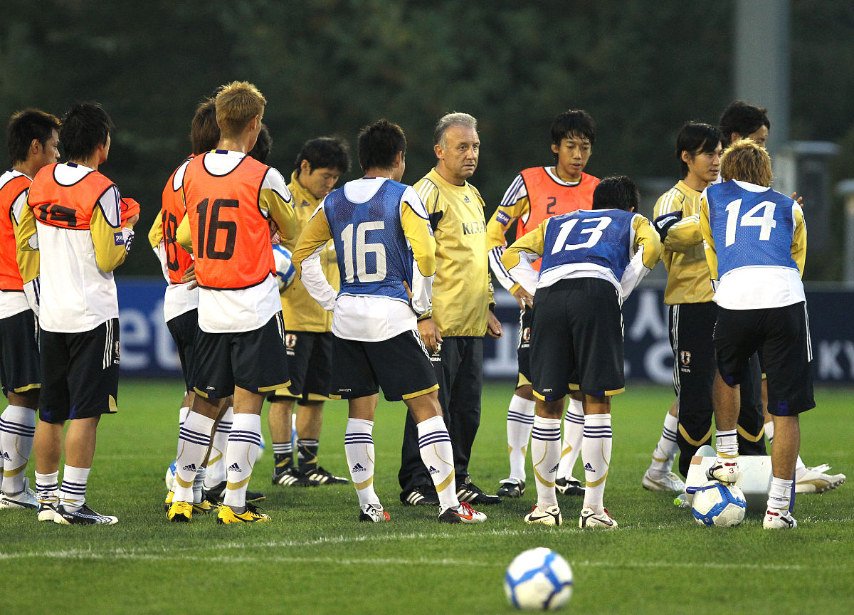 2010年10月10日,2010足球友谊赛,韩国vs日本,日本分组对抗备战比赛.++
