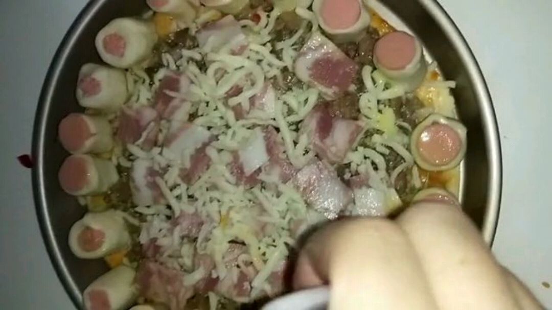 自己在家就可以做的简单披萨