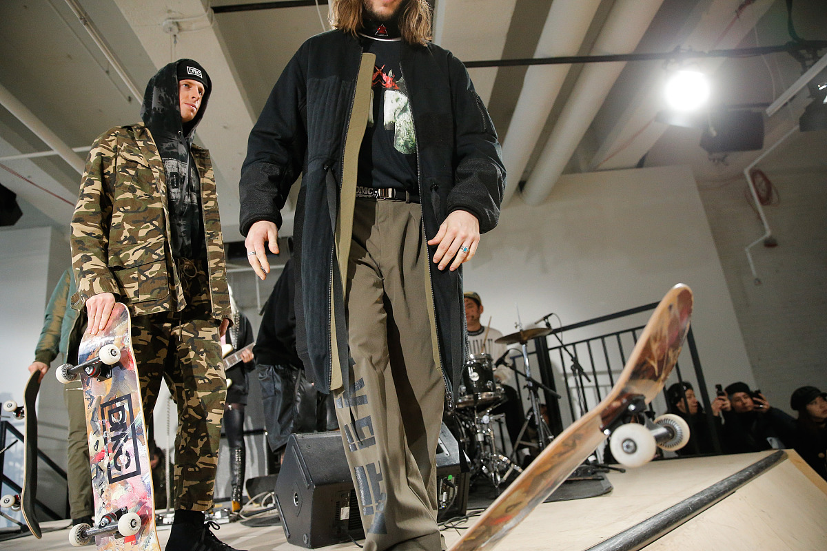 Fear of God 品牌介绍：高端时尚与街头文化的融合