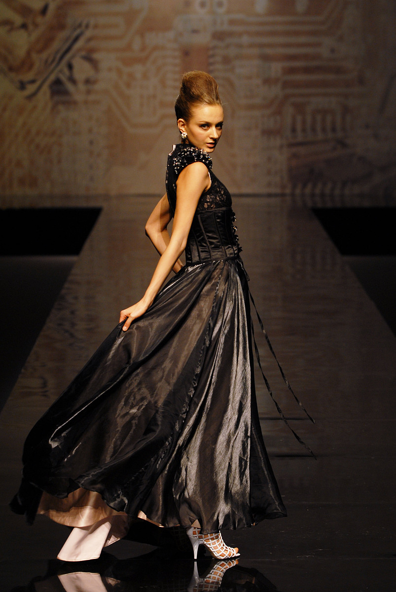 会东县职业技术学校服装设计与工艺专业课程设置有哪些