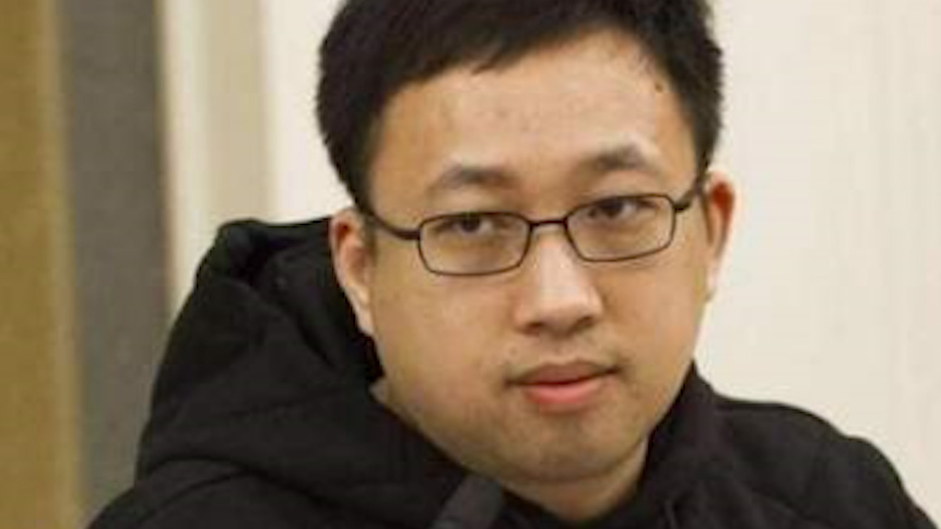 【于正晒与李嘉欣合影被赞像金南俊,减肥成功后帅气十足】16日,于正在微博晒出与李嘉欣的合影