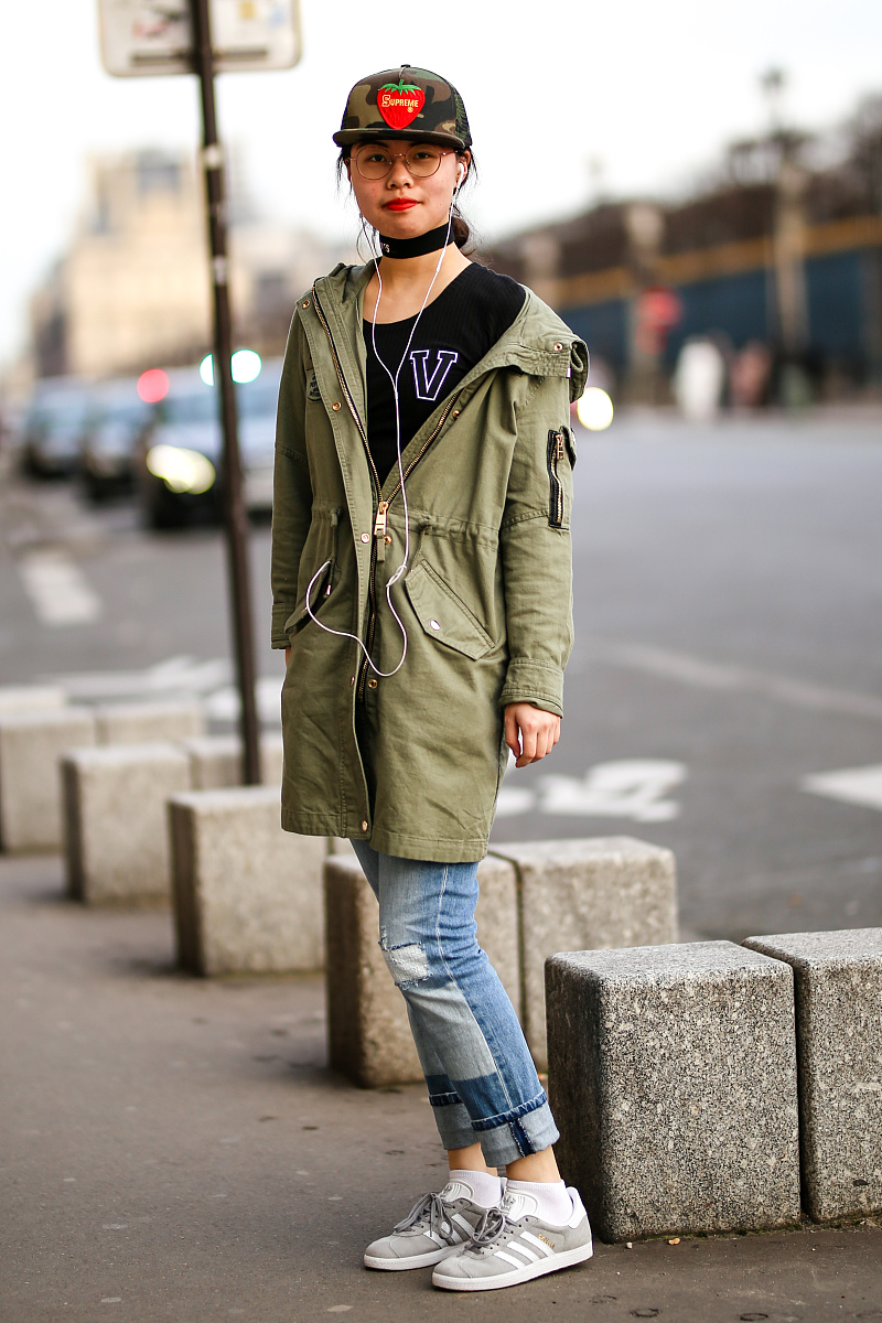 能帮我分析一下写复古老钱风穿搭的PPT的两种角度嘛