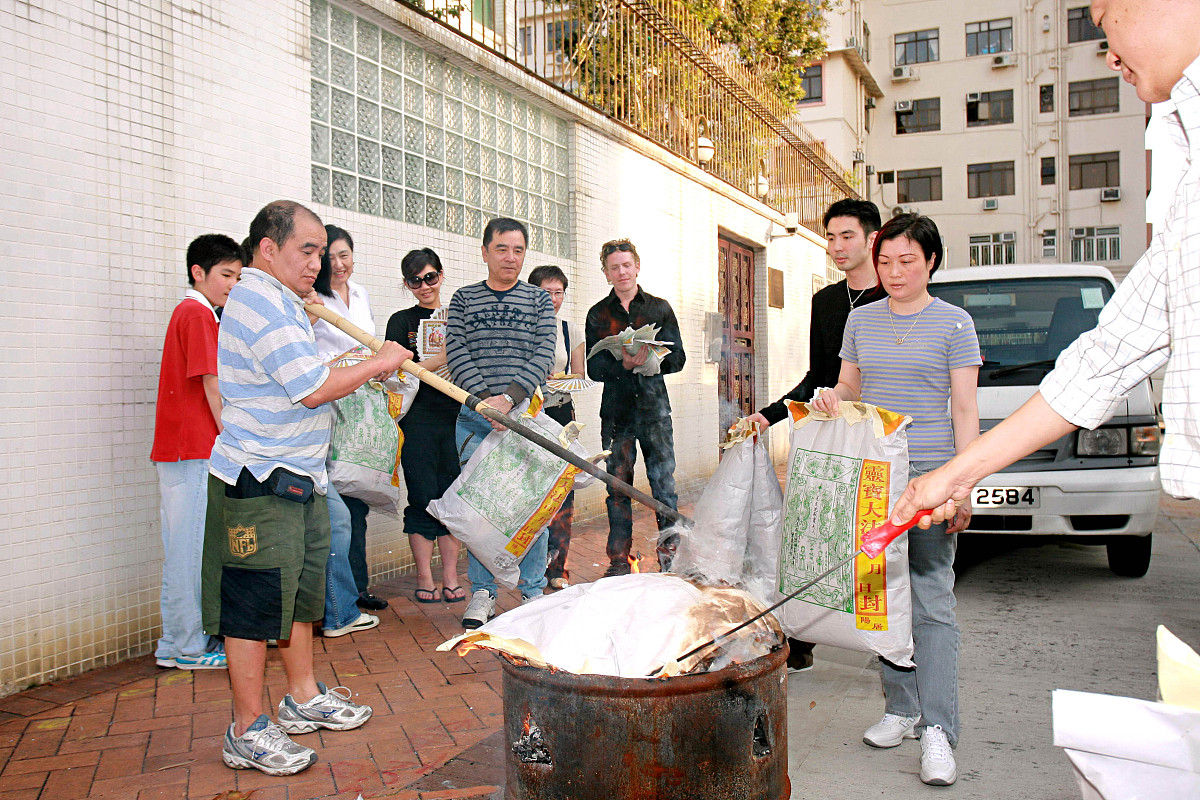 五七节：登高赏景，祭祖扫墓，传统文化传承