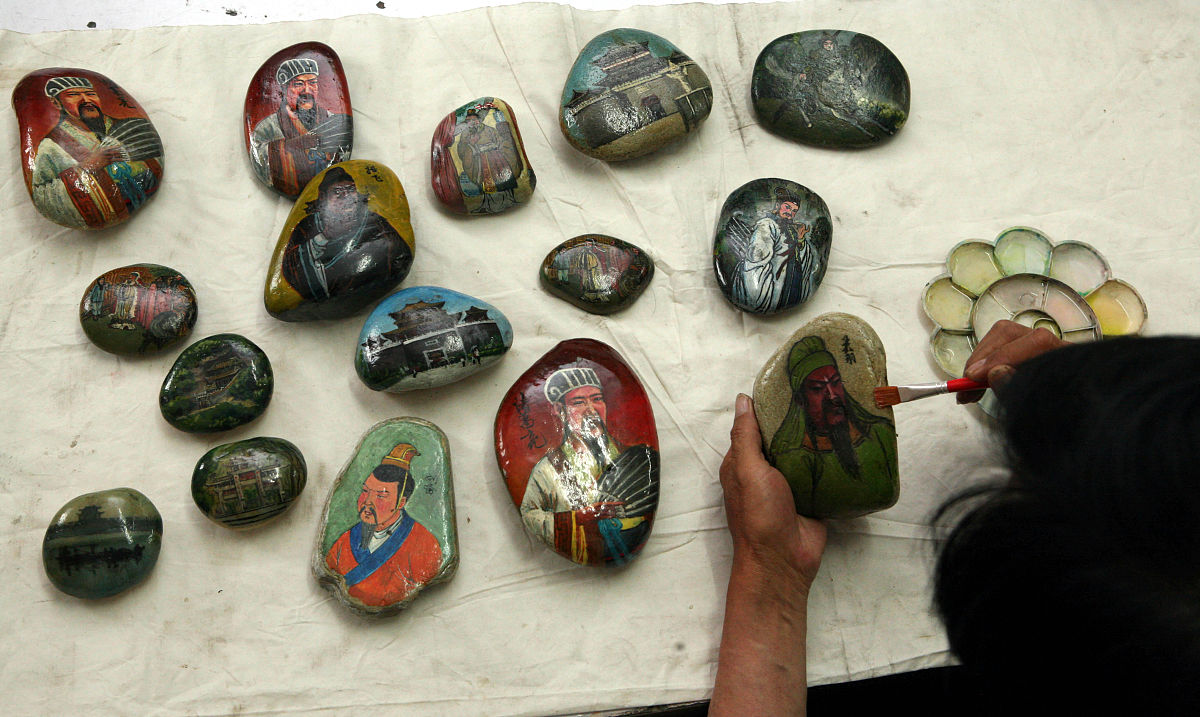 刘备死了关羽为什么没哭？