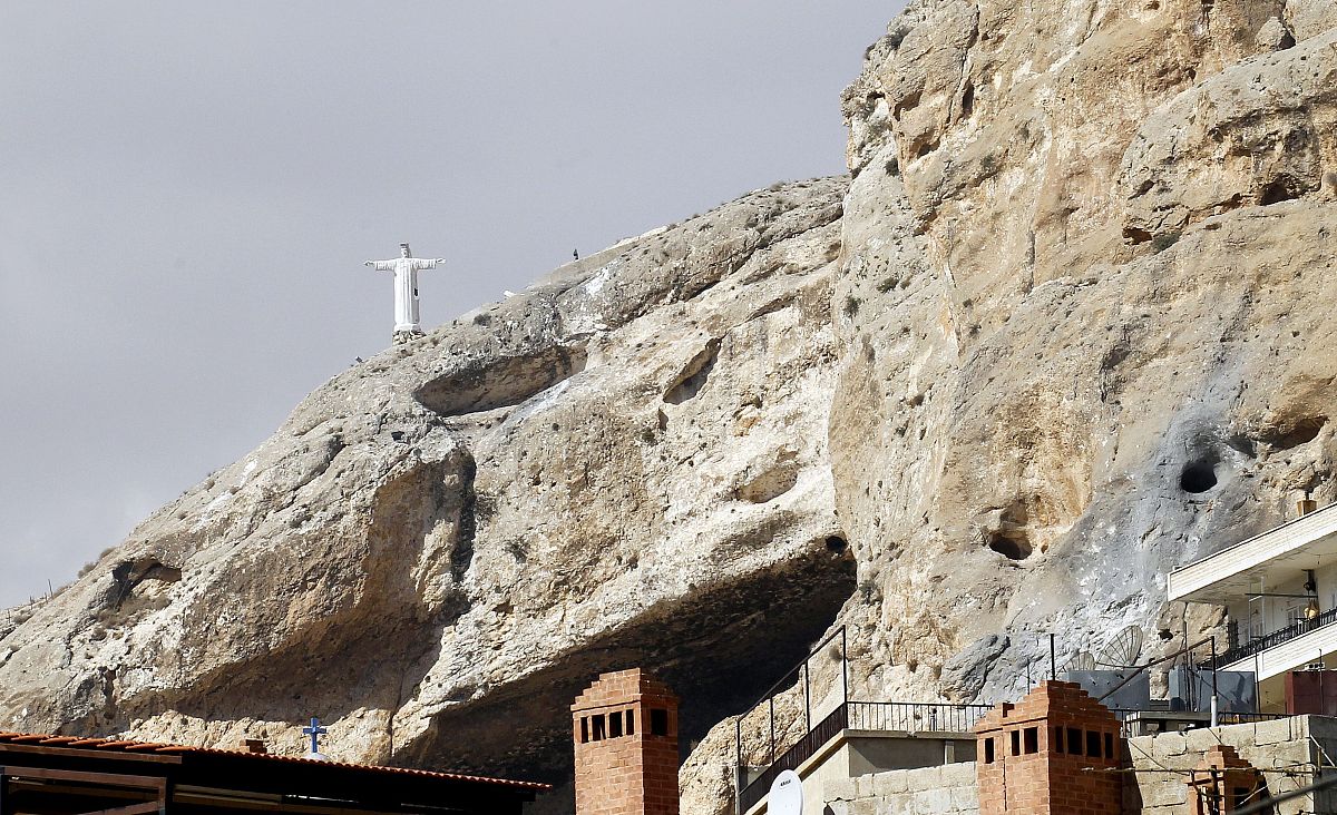 ◄ Tallest statue size comparison ► 给我个类似的文案并翻译成中文