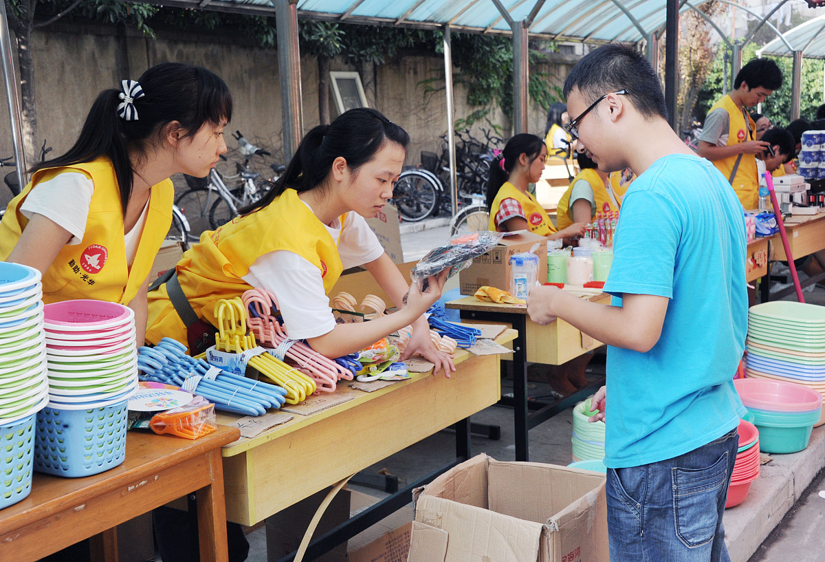 重庆护理学校眼视光学专业：自学可行吗？推荐学校有哪些？