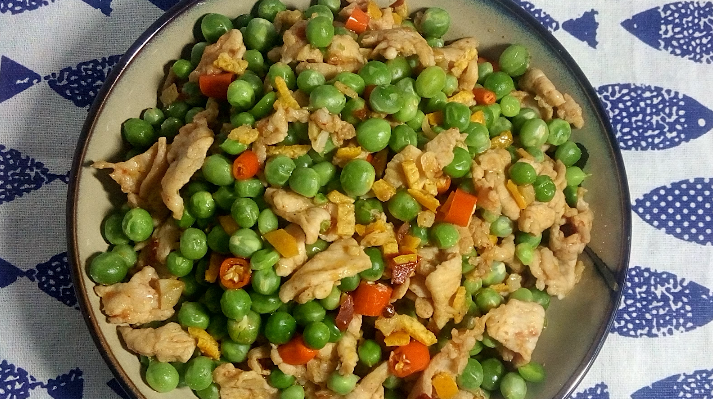 豌豆炒肉加入这样东西,营养又美味,赶快学起来