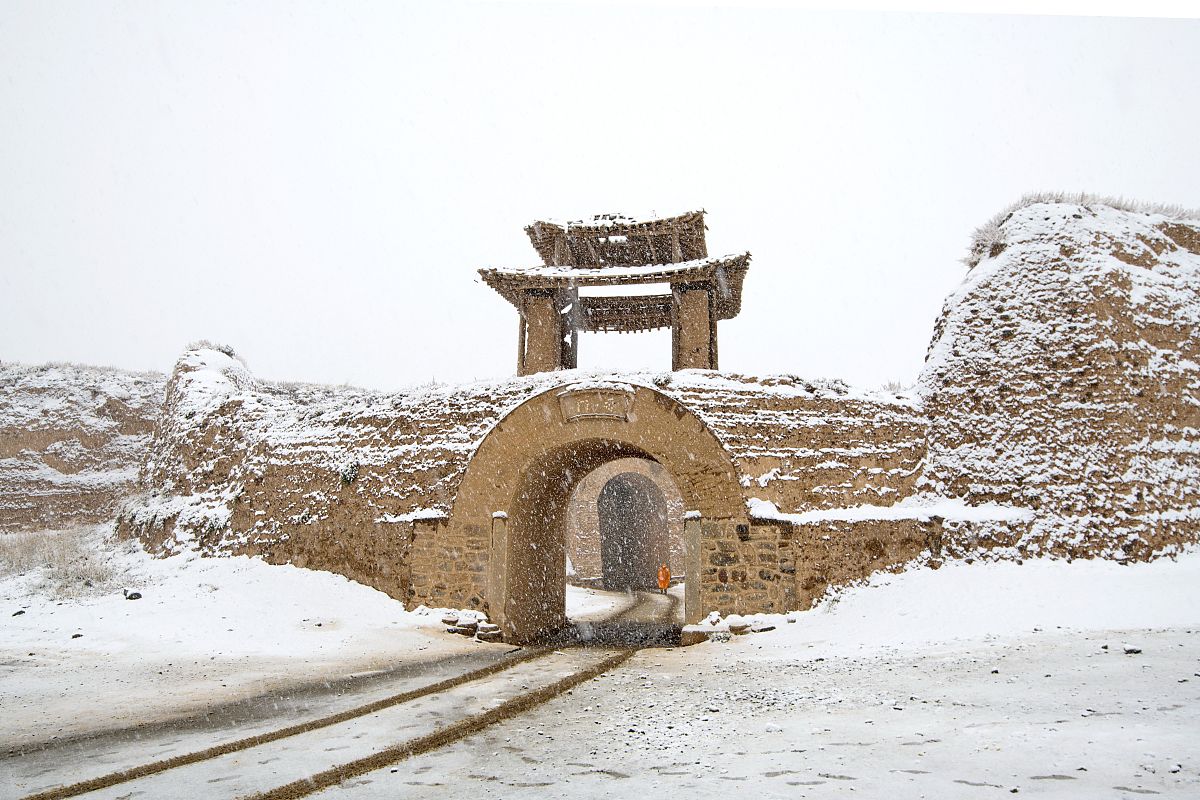 明朝灭亡的原因：政治腐败、经济衰退、民族压力