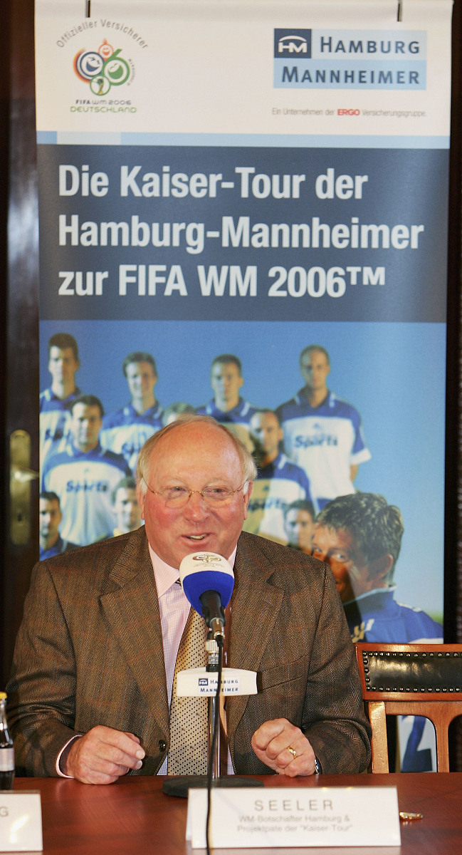 Applied Physics Express (APEX) 期刊现任主编 - Hiroshi Amano 教授