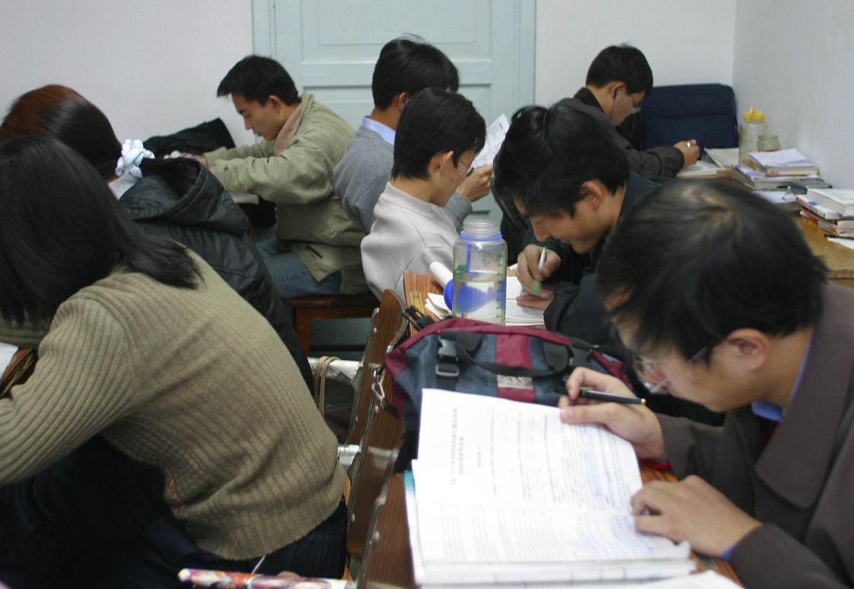 说几个研究生复试是的问题和回答